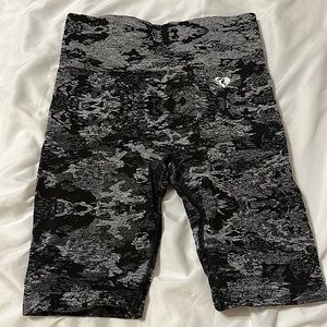 Women’s Best Camo Seamless Cycling Shorts